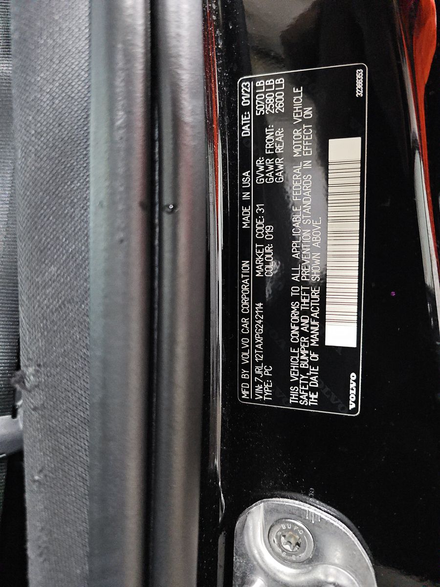 2023 Volvo S60 B5 Ultimate AWD