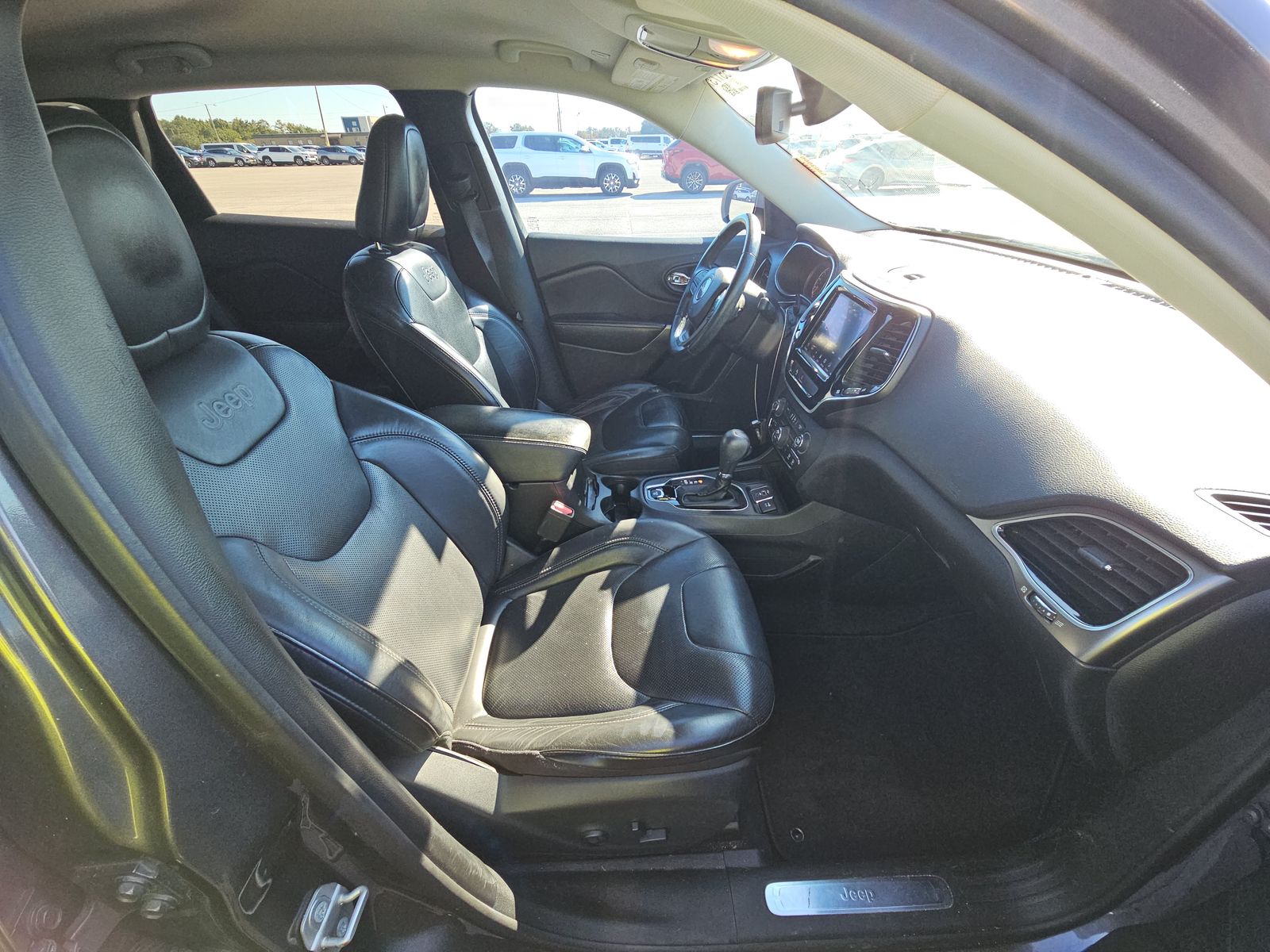 2019 Jeep Cherokee Limited FWD