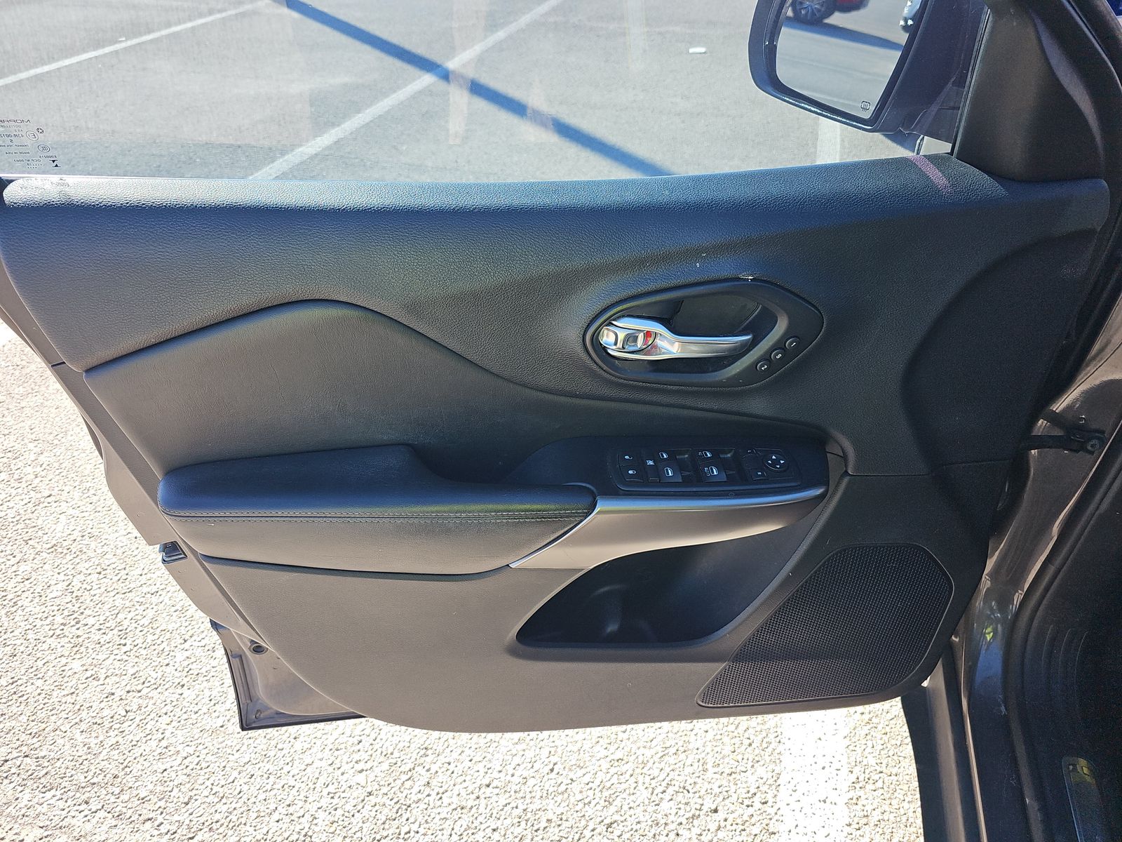 2019 Jeep Cherokee Limited FWD