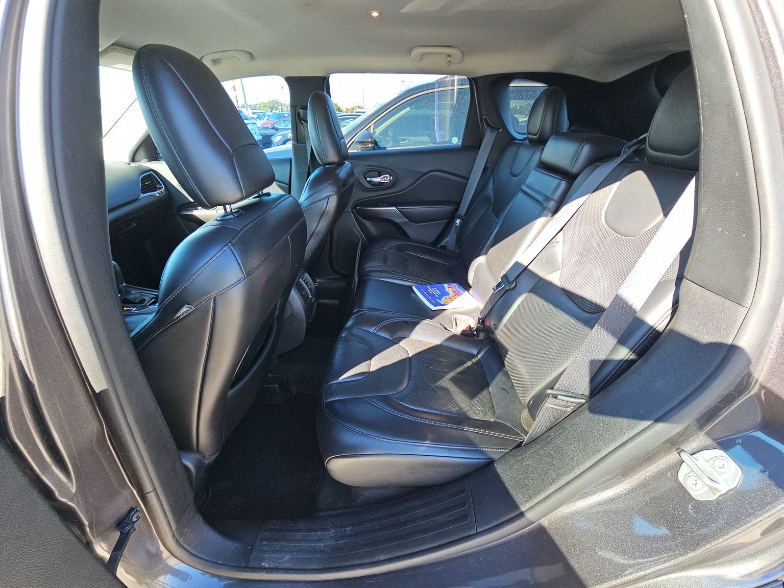 2019 Jeep Cherokee Limited FWD