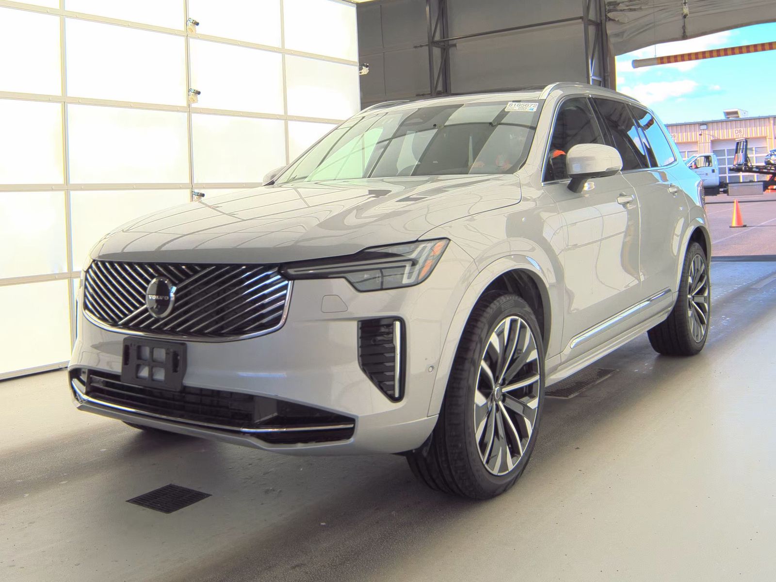 2025 Volvo XC90 B6 Plus AWD