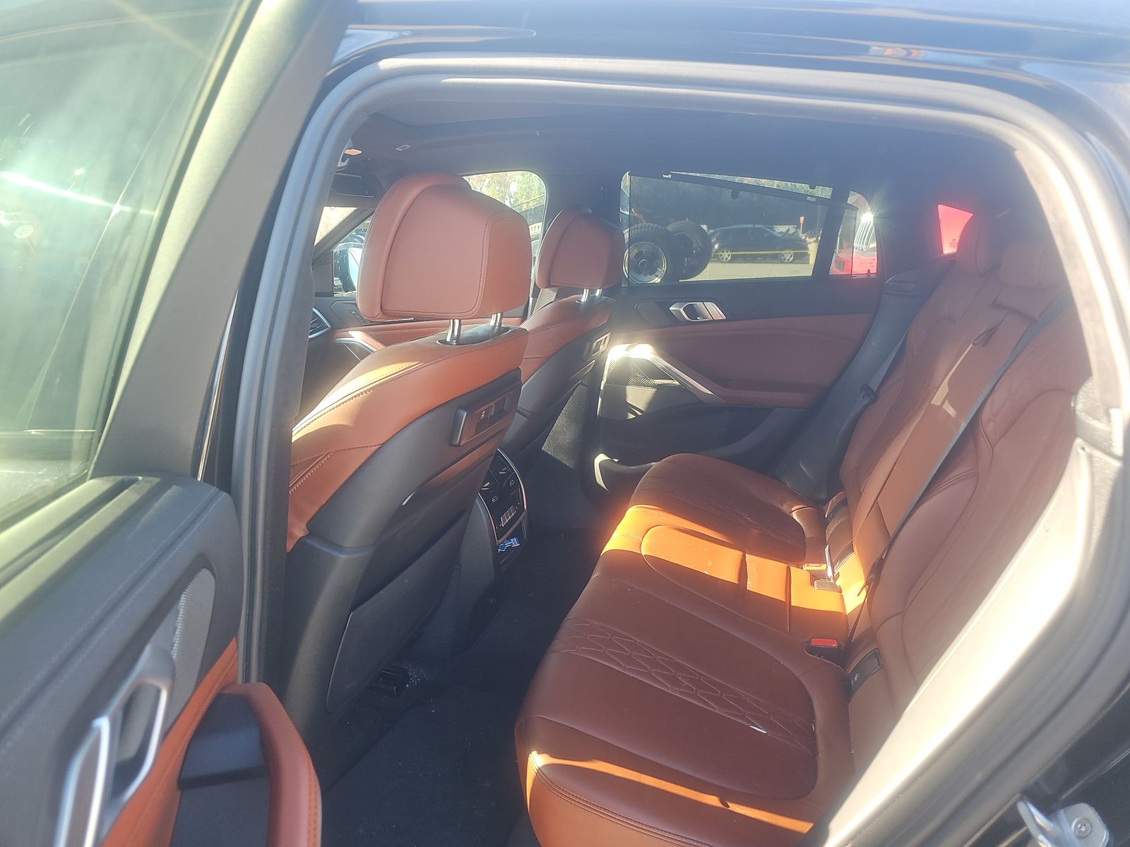 2021 BMW X6 M50i AWD