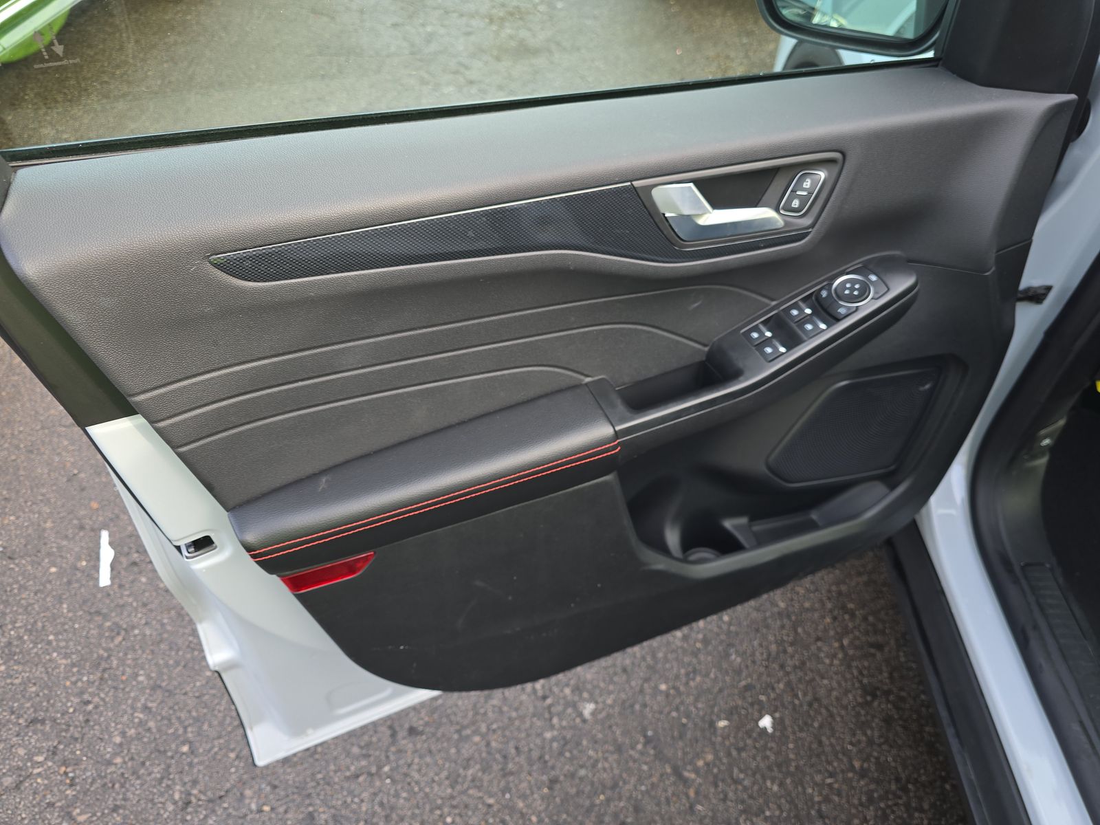 2025 Ford Escape Hybrid ST-Line FWD