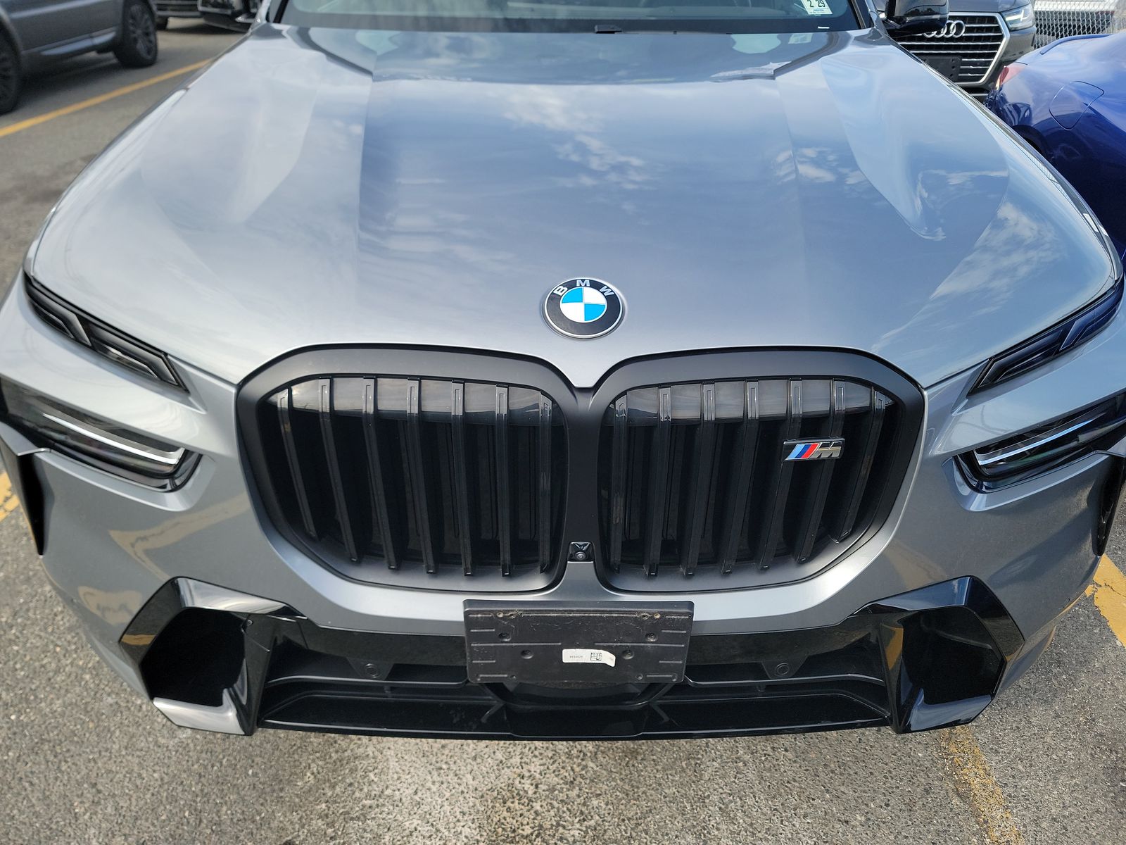 2024 BMW X7 M60i AWD