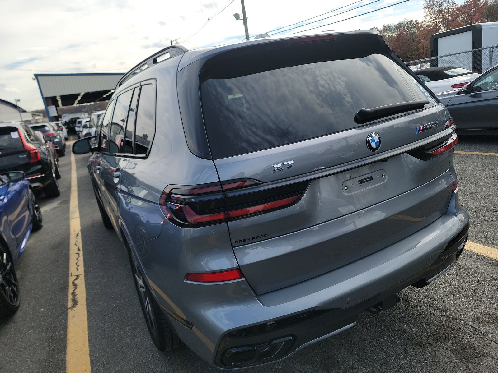 2024 BMW X7 M60i AWD