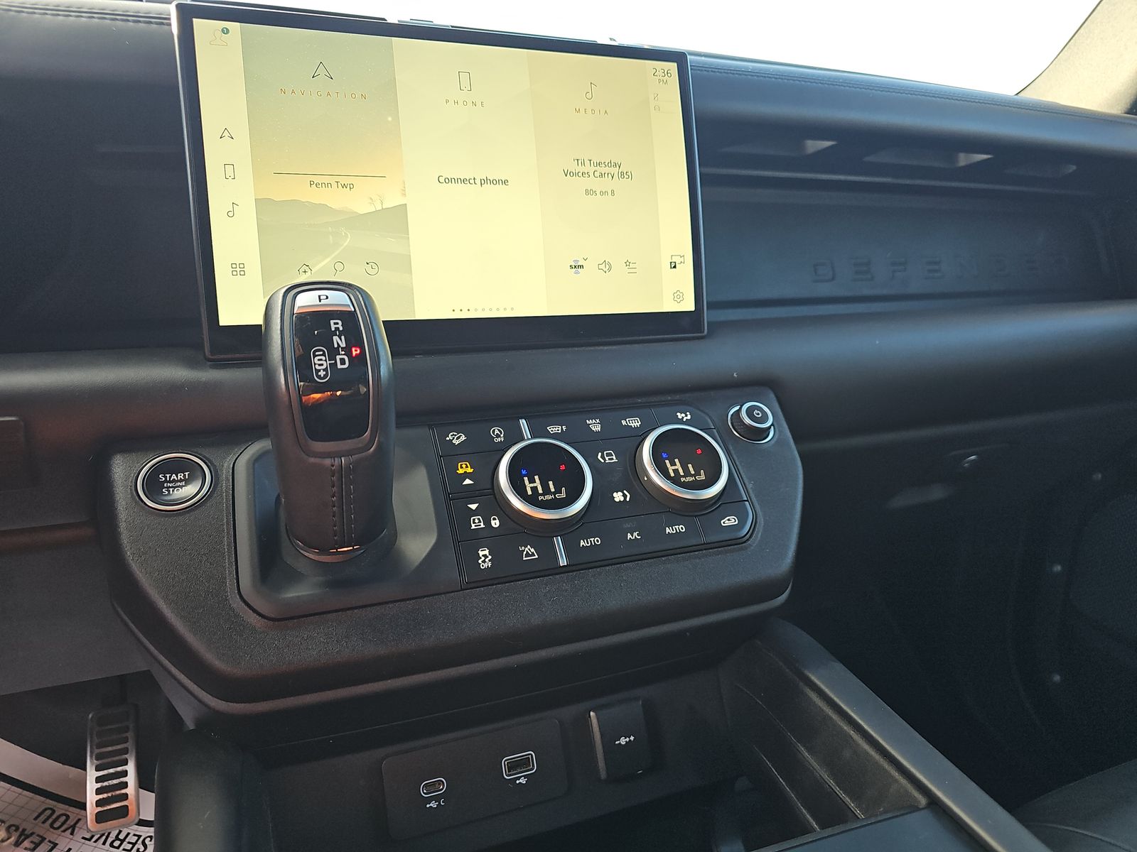 2023 Land Rover Defender 110 V8 AWD