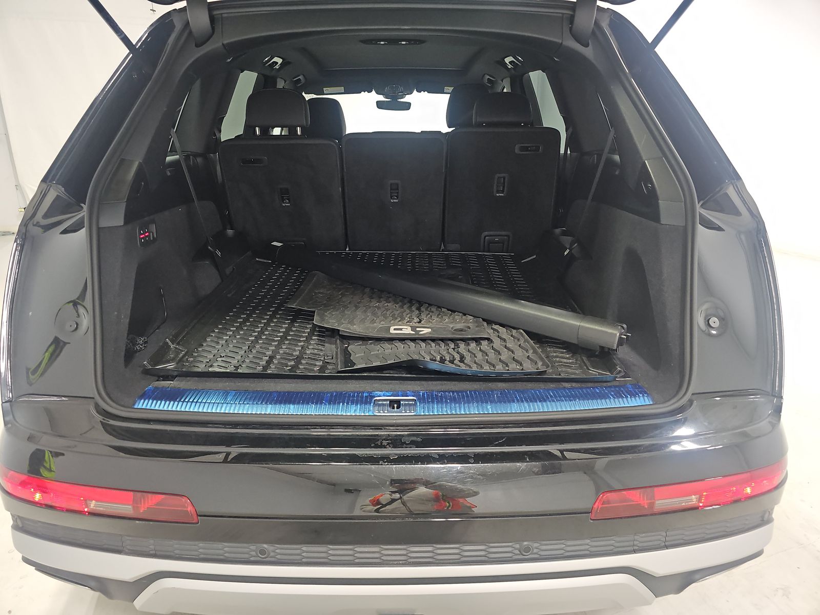 2025 Audi Q7 Premium AWD