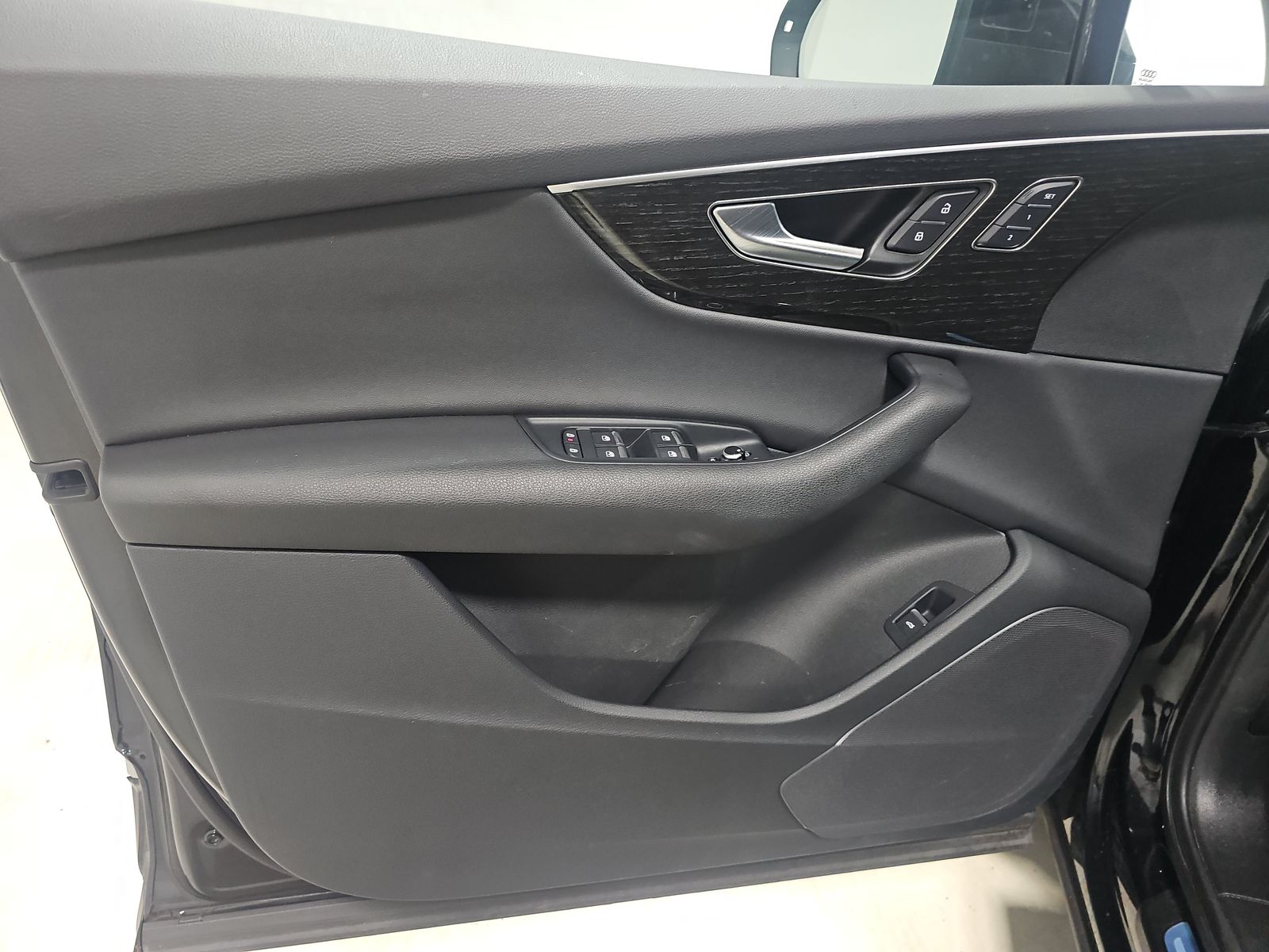 2025 Audi Q7 Premium AWD