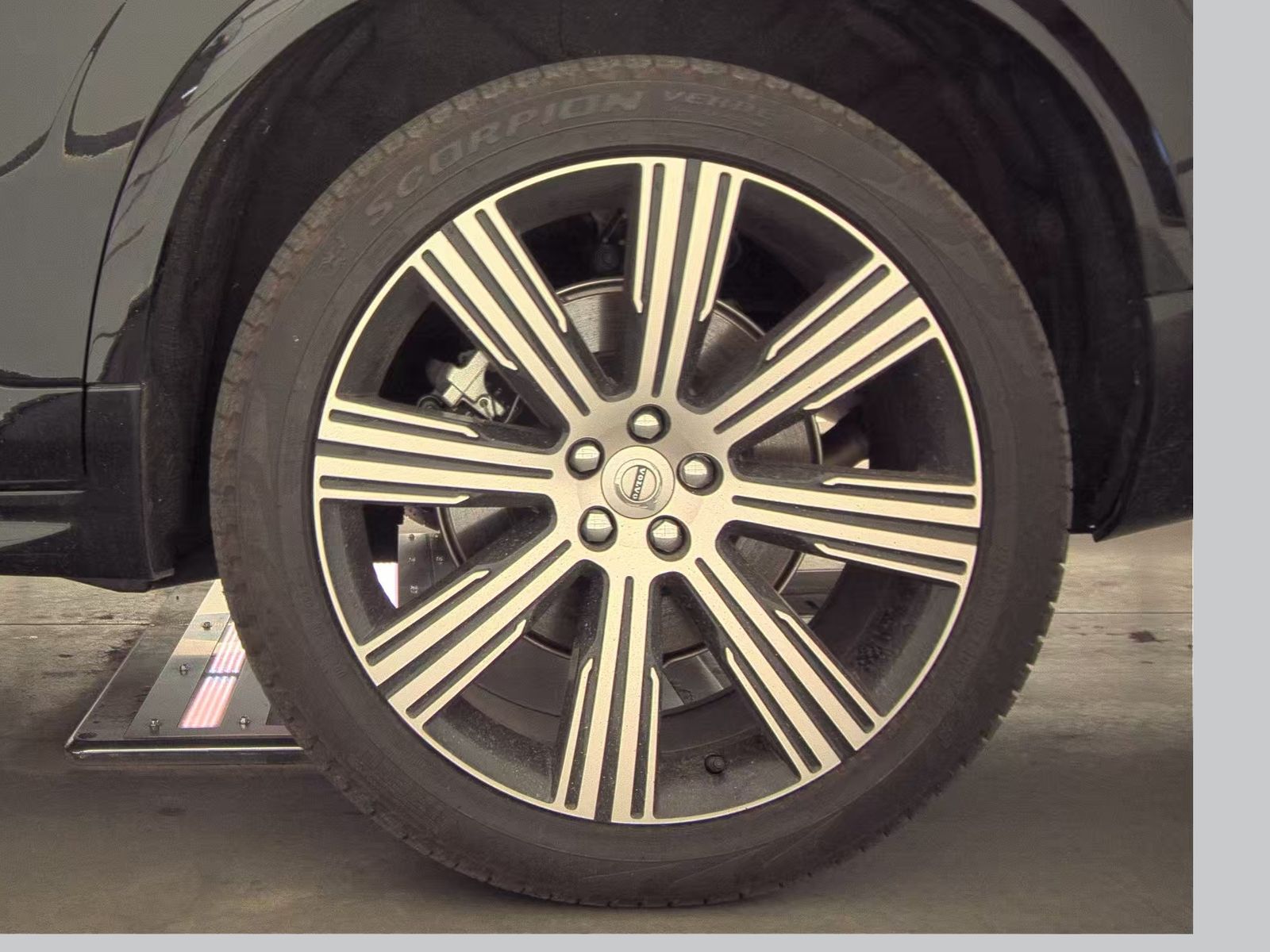 2024 Volvo XC90 B6 Ultimate AWD