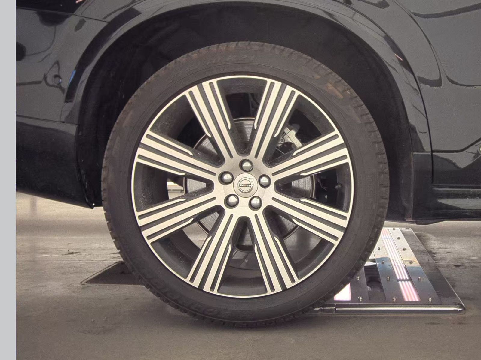 2024 Volvo XC90 B6 Ultimate AWD