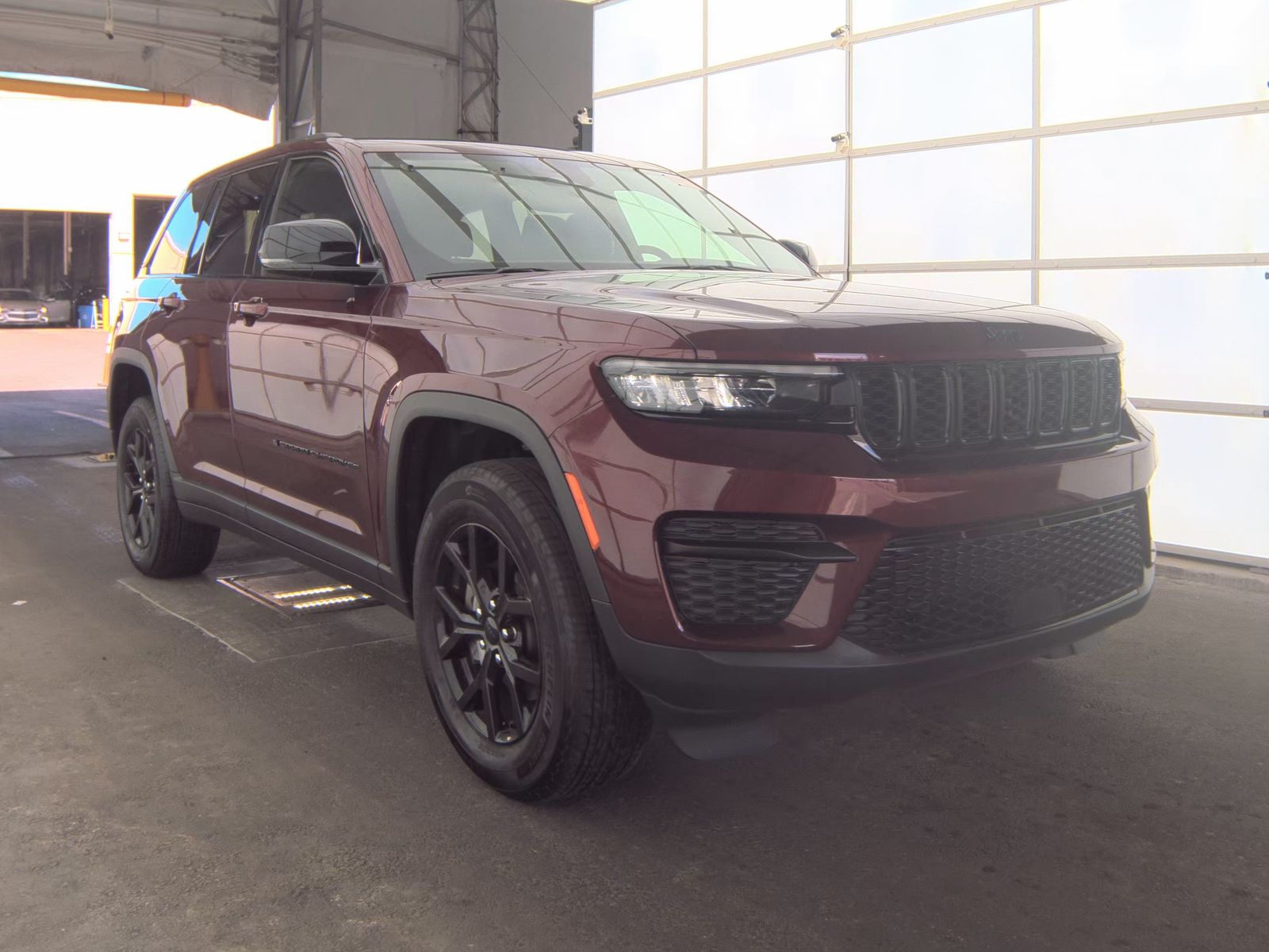 2024 Jeep Grand Cherokee Altitude RWD
