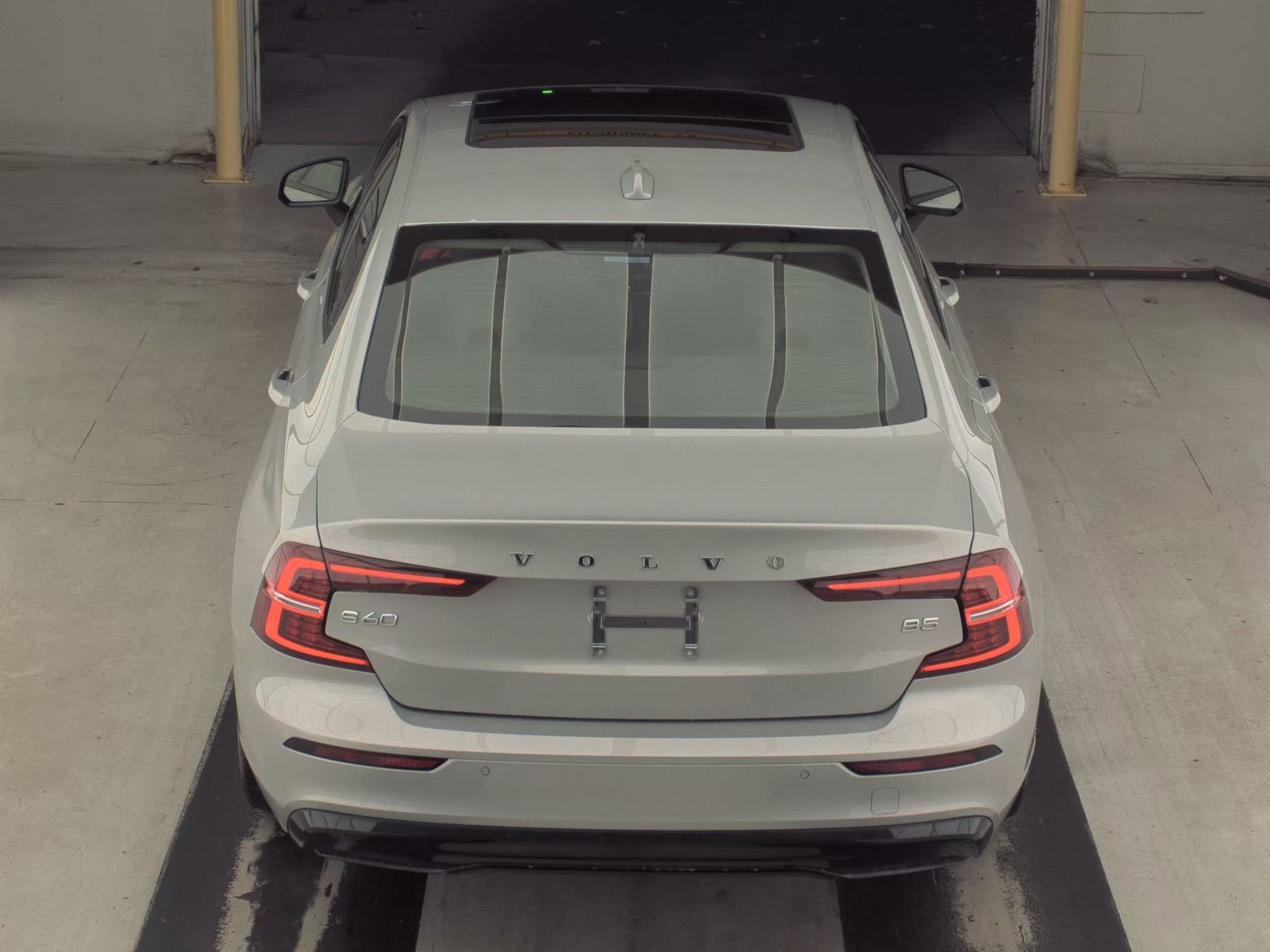 2024 Volvo S60 B5 Plus FWD