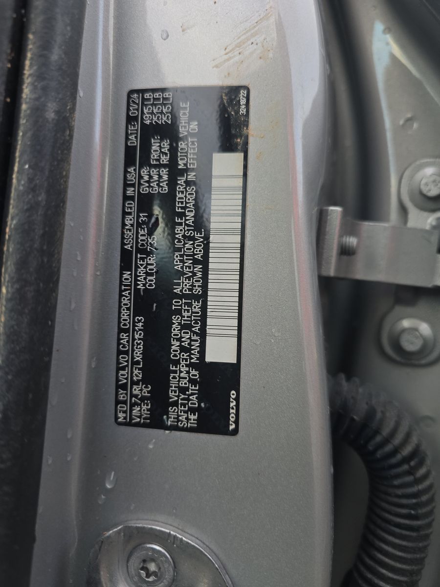 2024 Volvo S60 B5 Plus FWD