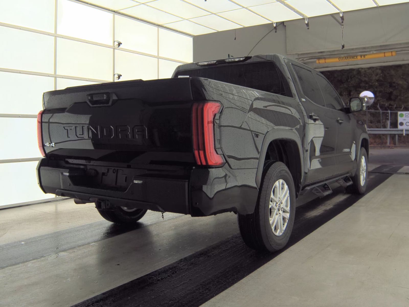 2023 Toyota Tundra SR5 AWD