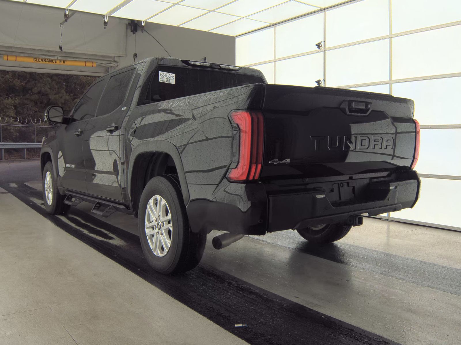 2023 Toyota Tundra SR5 AWD