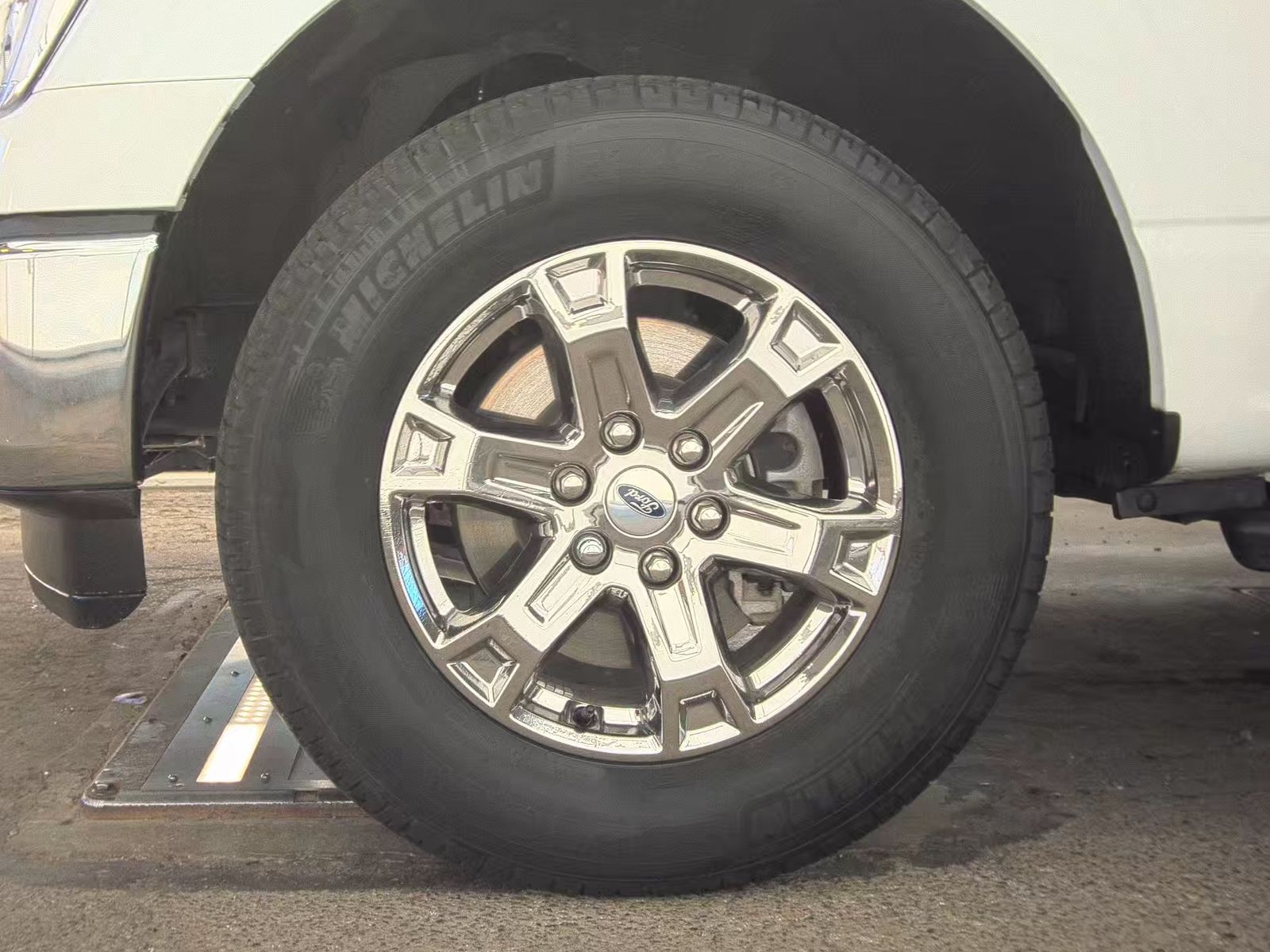 2023 Ford F-150 Hybrid XLT AWD