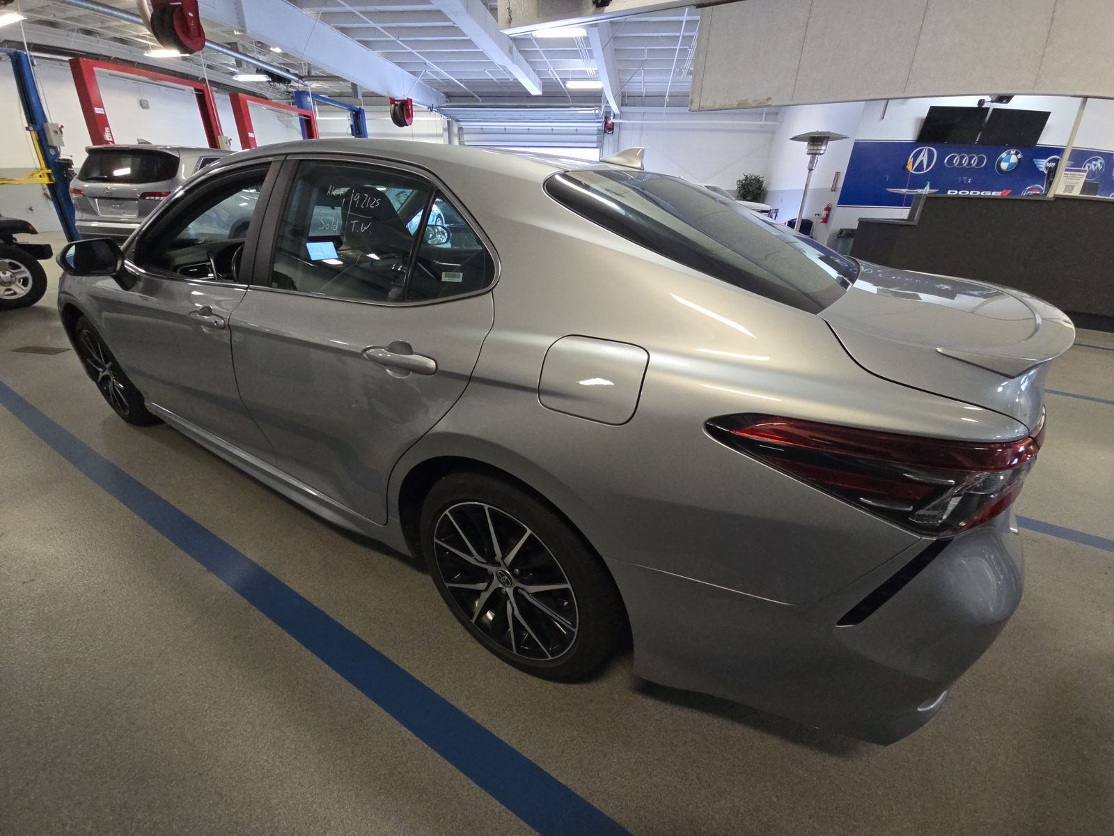 2024 Toyota Camry SE FWD