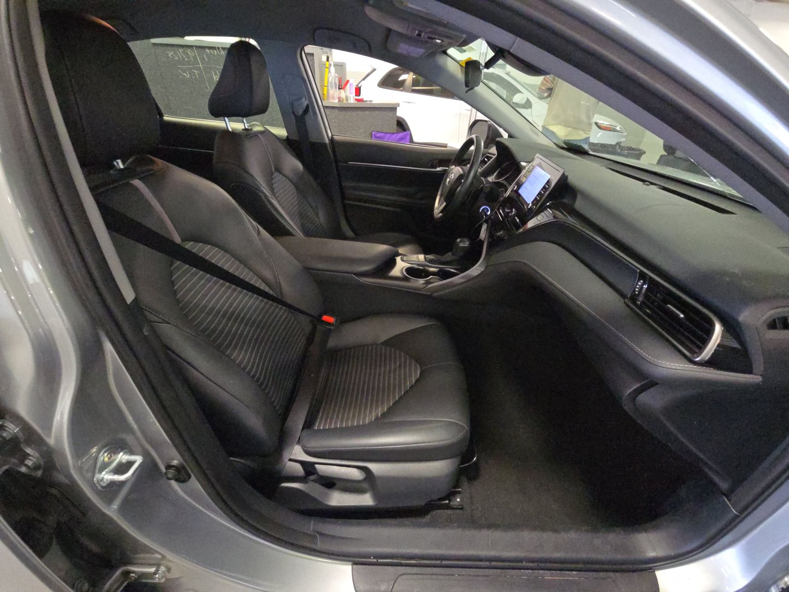 2024 Toyota Camry SE FWD