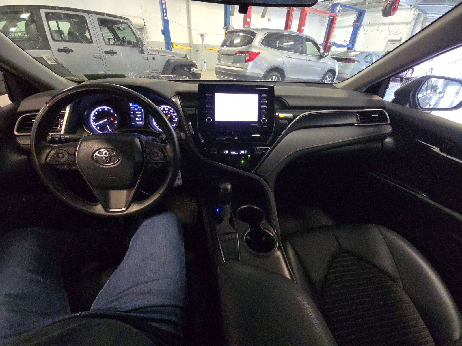 2024 Toyota Camry SE FWD