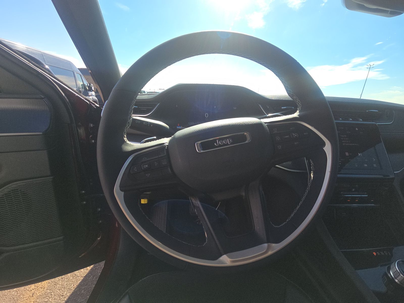 2024 Jeep Grand Cherokee Altitude RWD