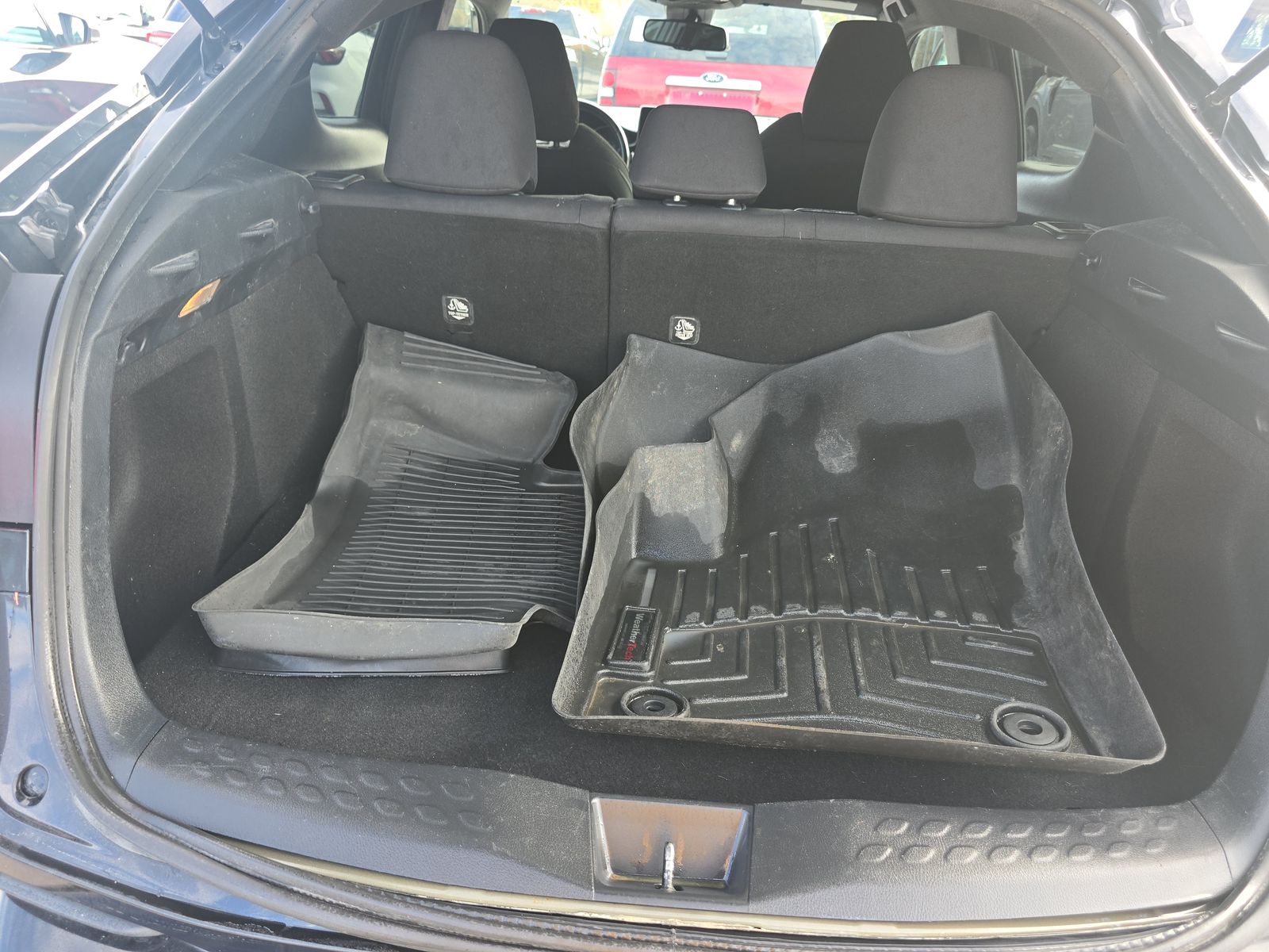 2018 Toyota C-HR XLE FWD