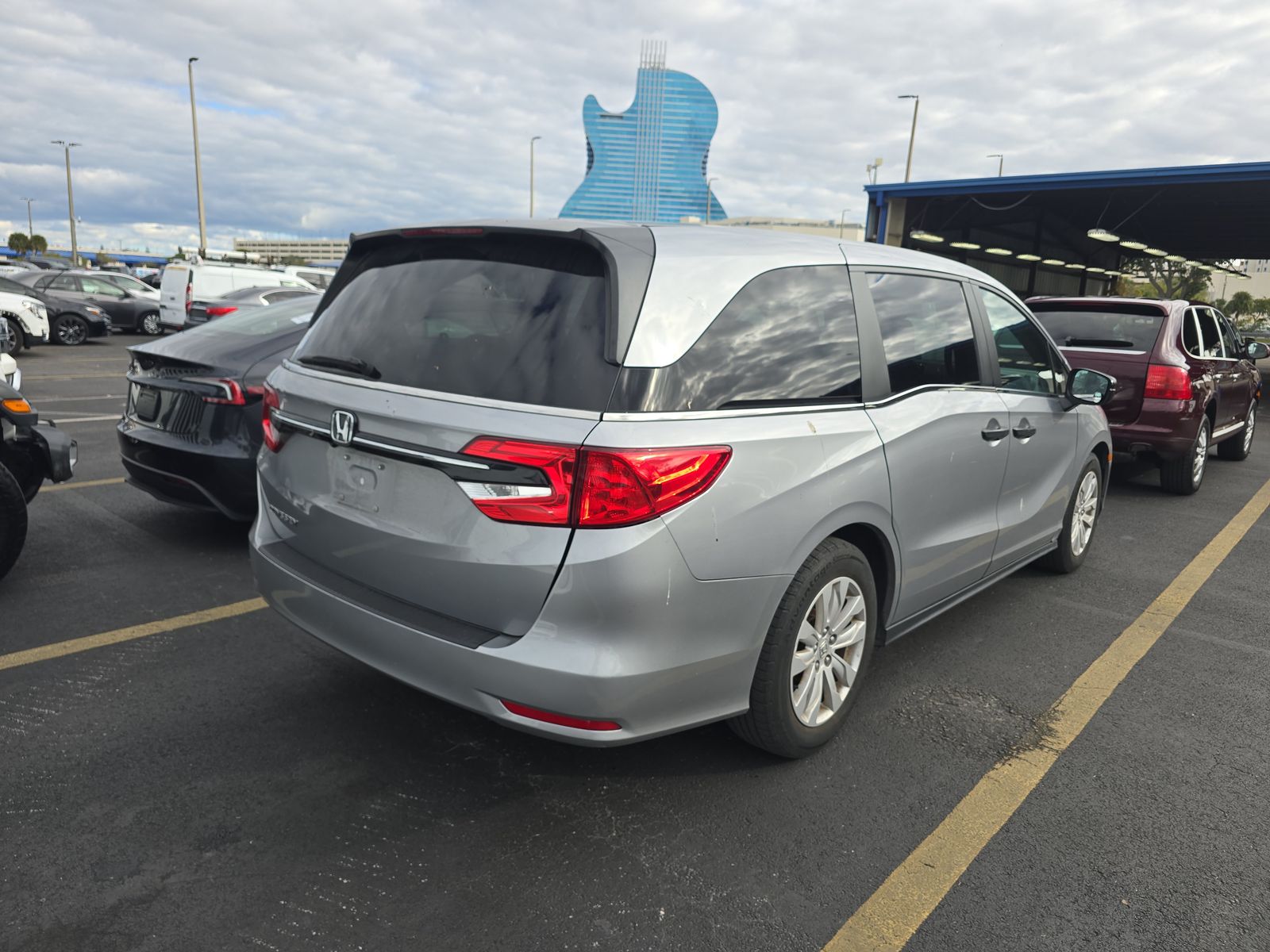 2022 Honda Odyssey LX FWD