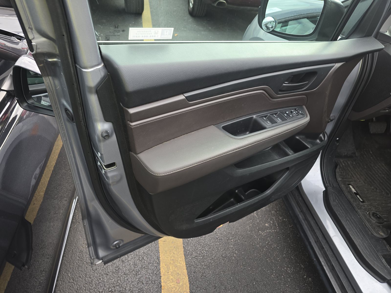 2022 Honda Odyssey LX FWD