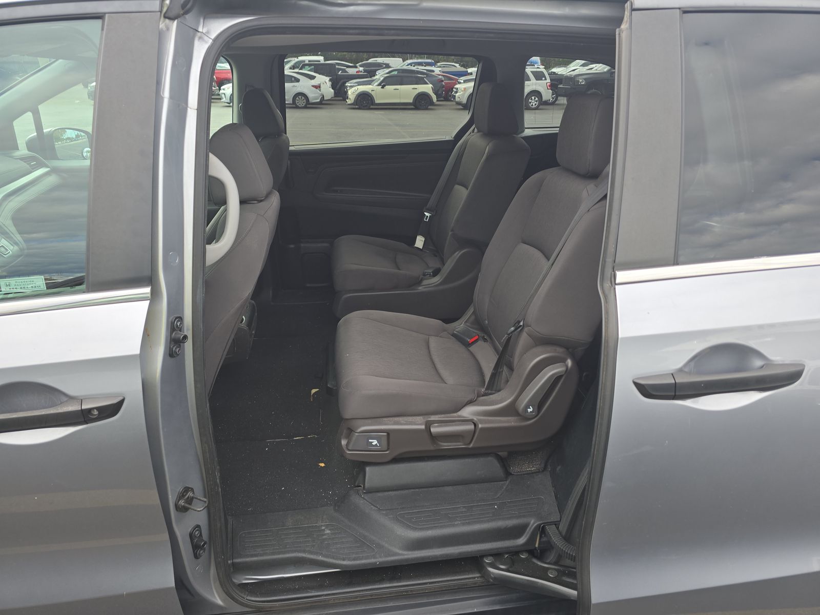 2022 Honda Odyssey LX FWD