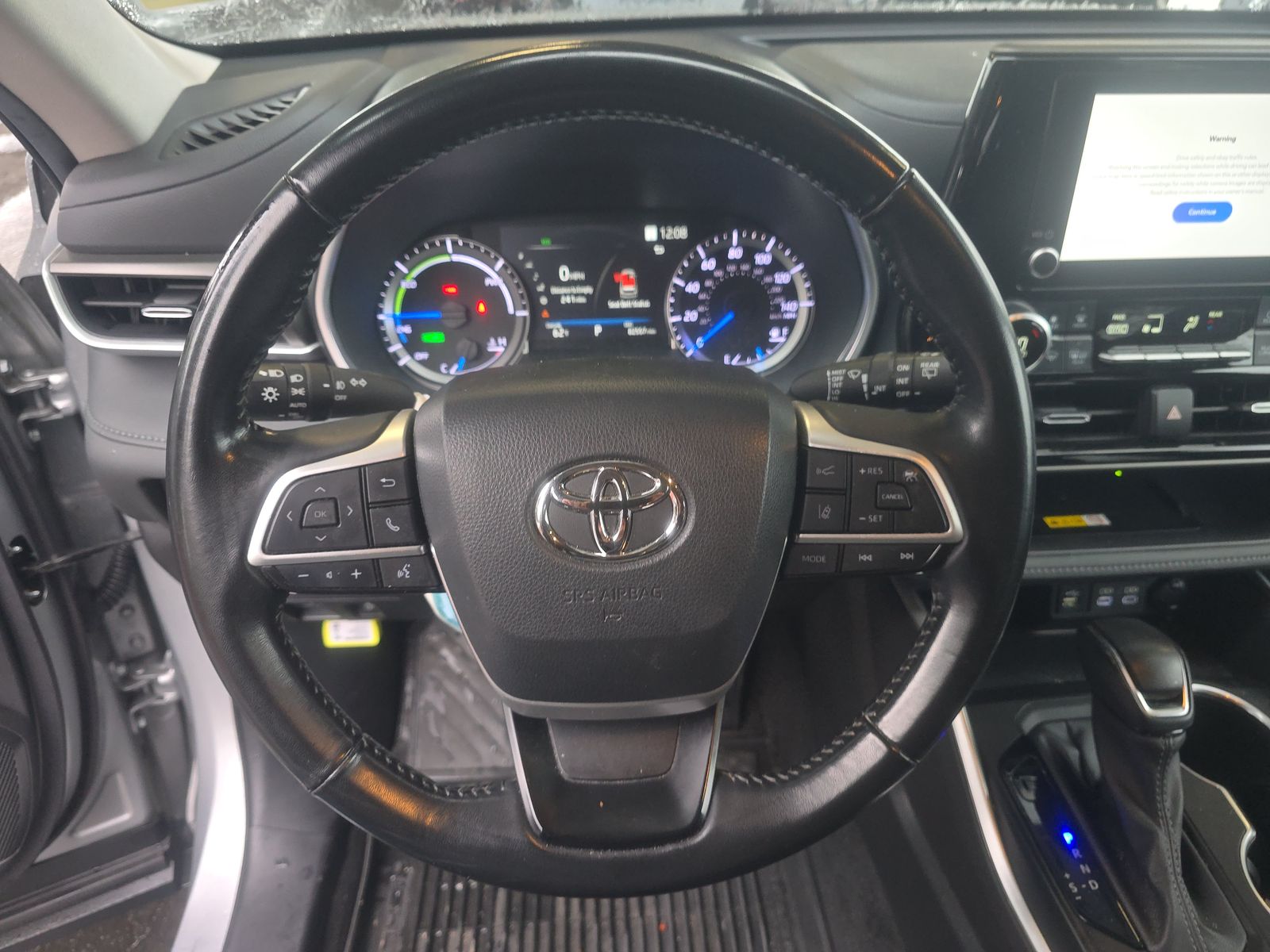 2023 Toyota Highlander Hybrid XLE FWD