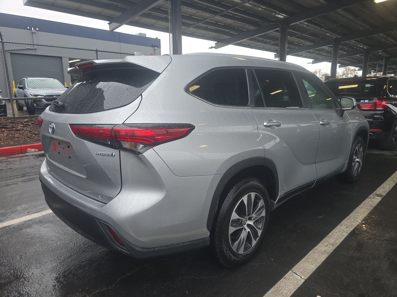 2023 Toyota Highlander Hybrid XLE FWD