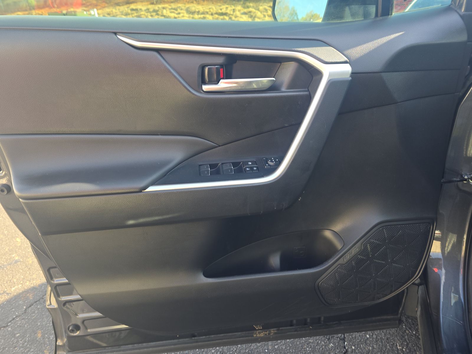 2023 Toyota RAV4 XLE FWD