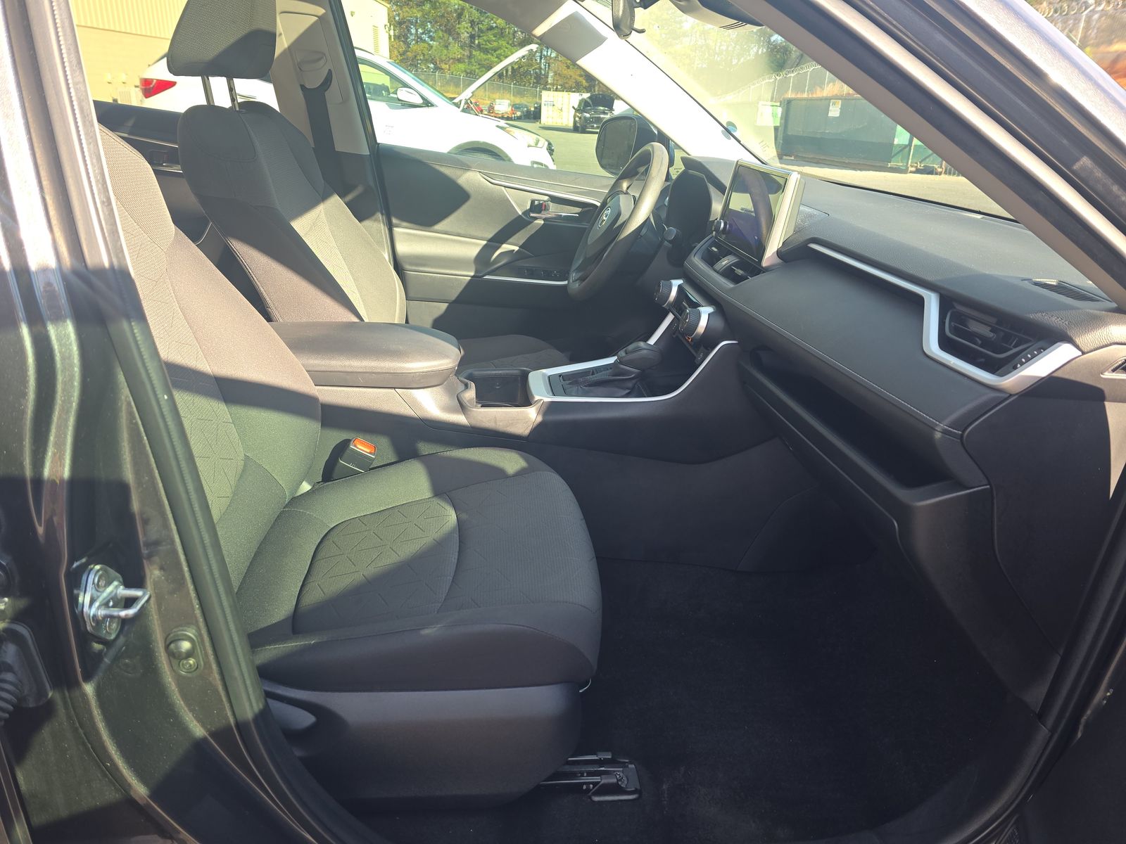 2023 Toyota RAV4 XLE FWD