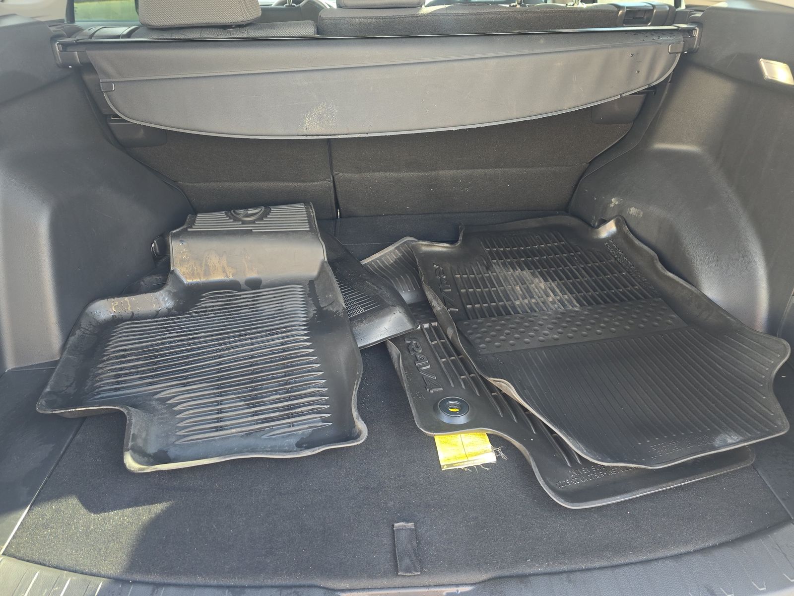 2023 Toyota RAV4 XLE FWD