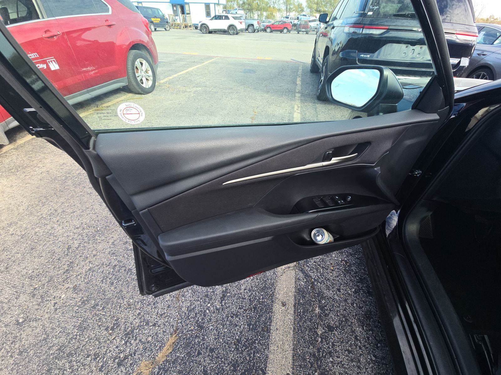 2025 Toyota Camry LE FWD