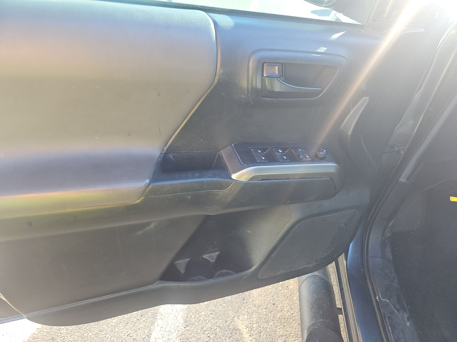 2022 Toyota Tacoma SR5 RWD