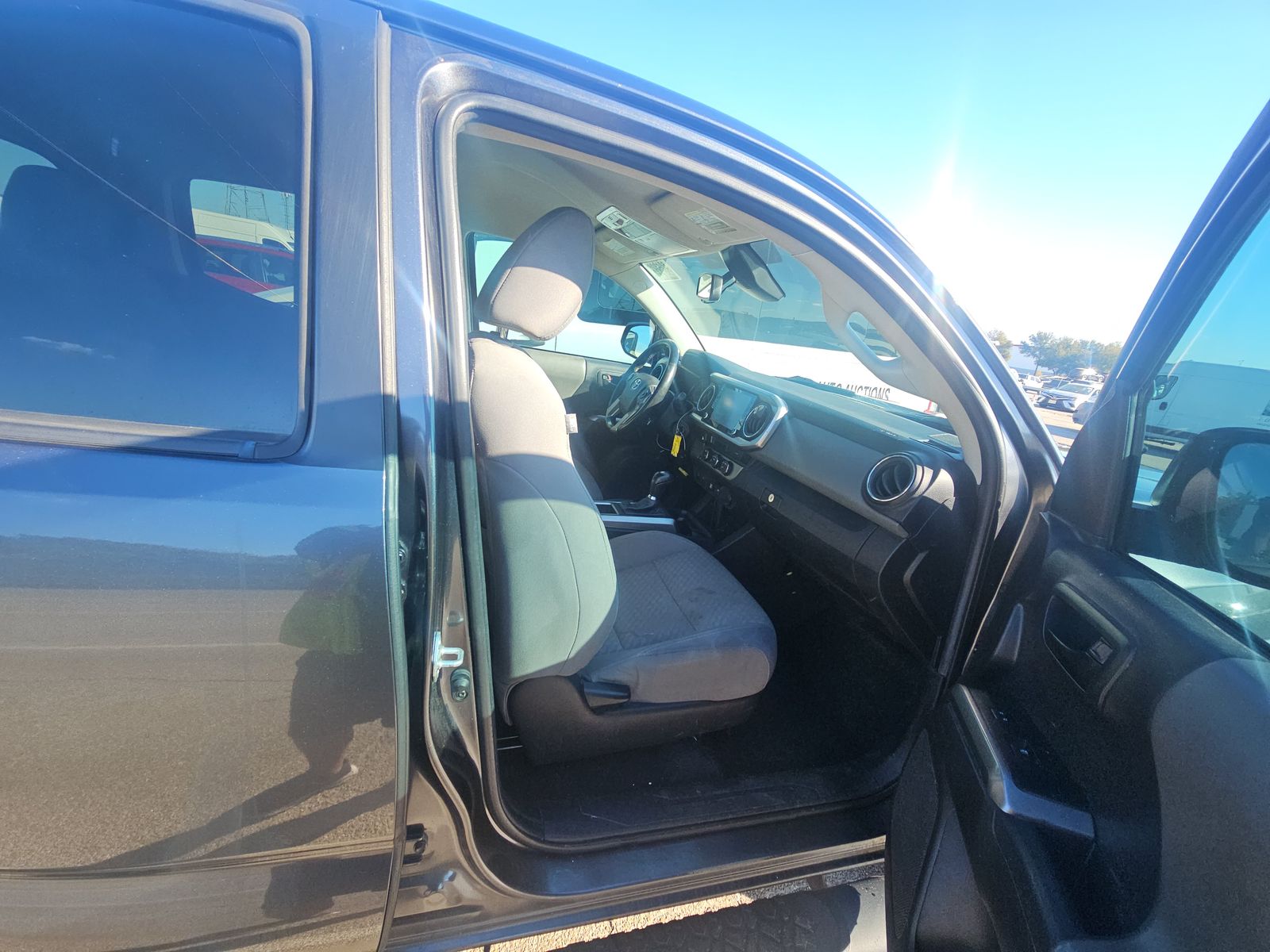 2022 Toyota Tacoma SR5 RWD