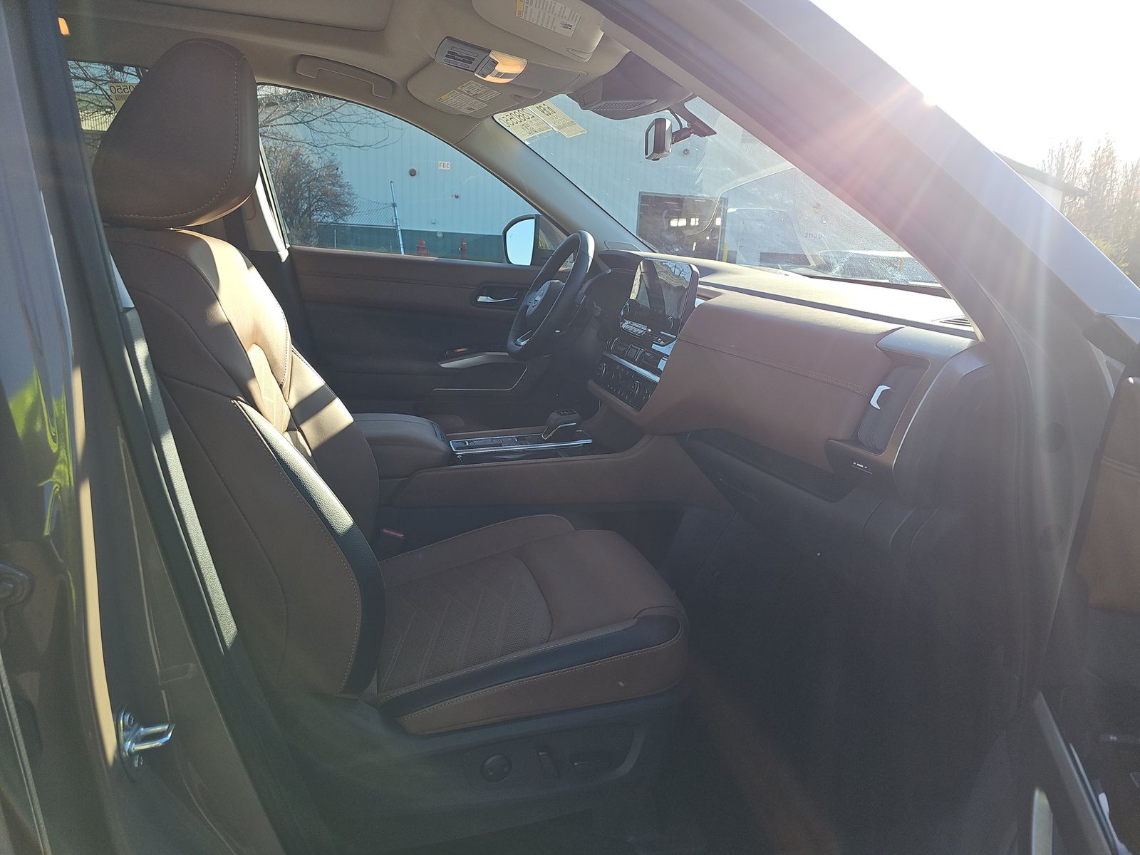 2024 Nissan Pathfinder Platinum FWD