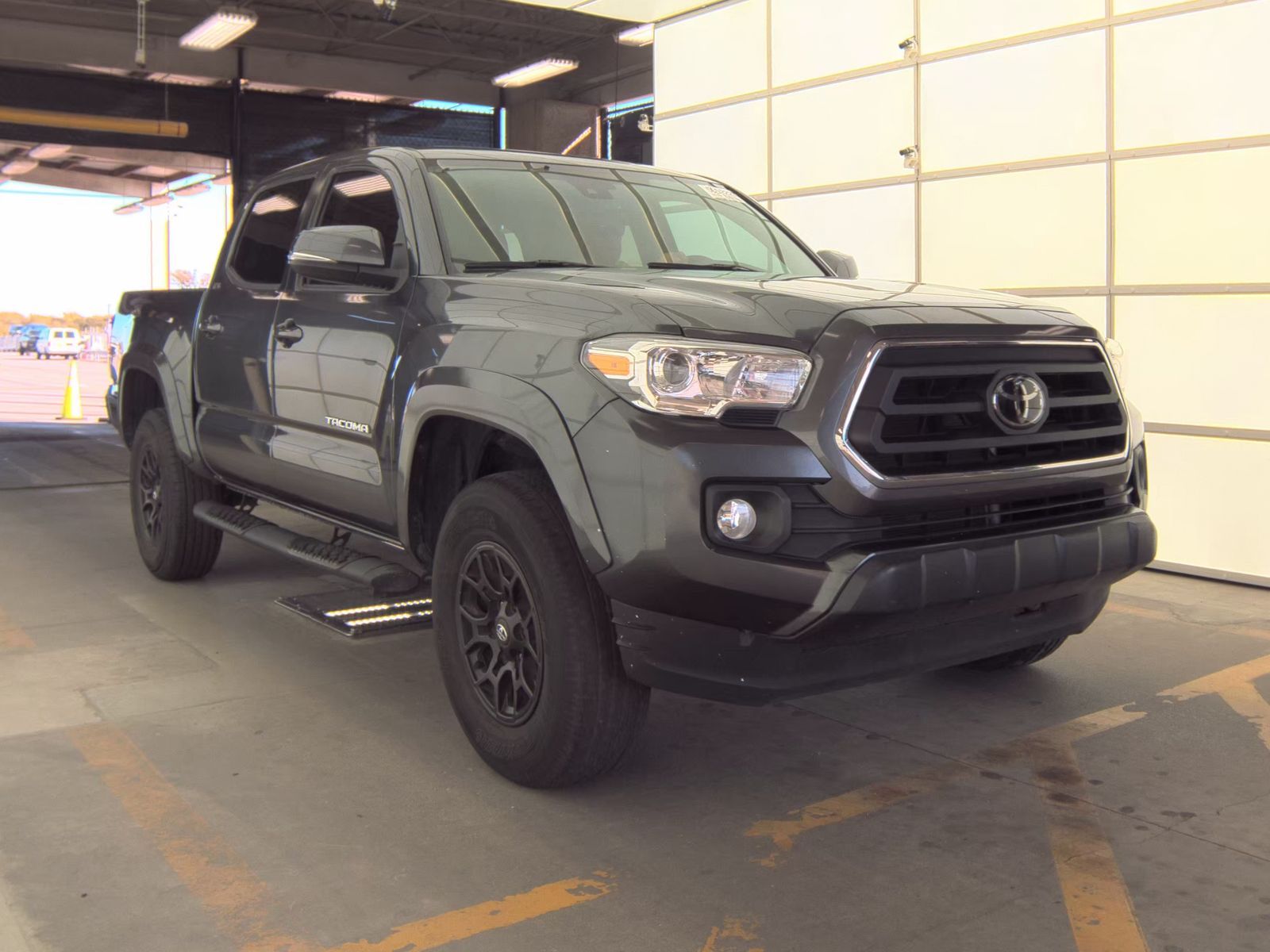 2022 Toyota Tacoma SR5 RWD