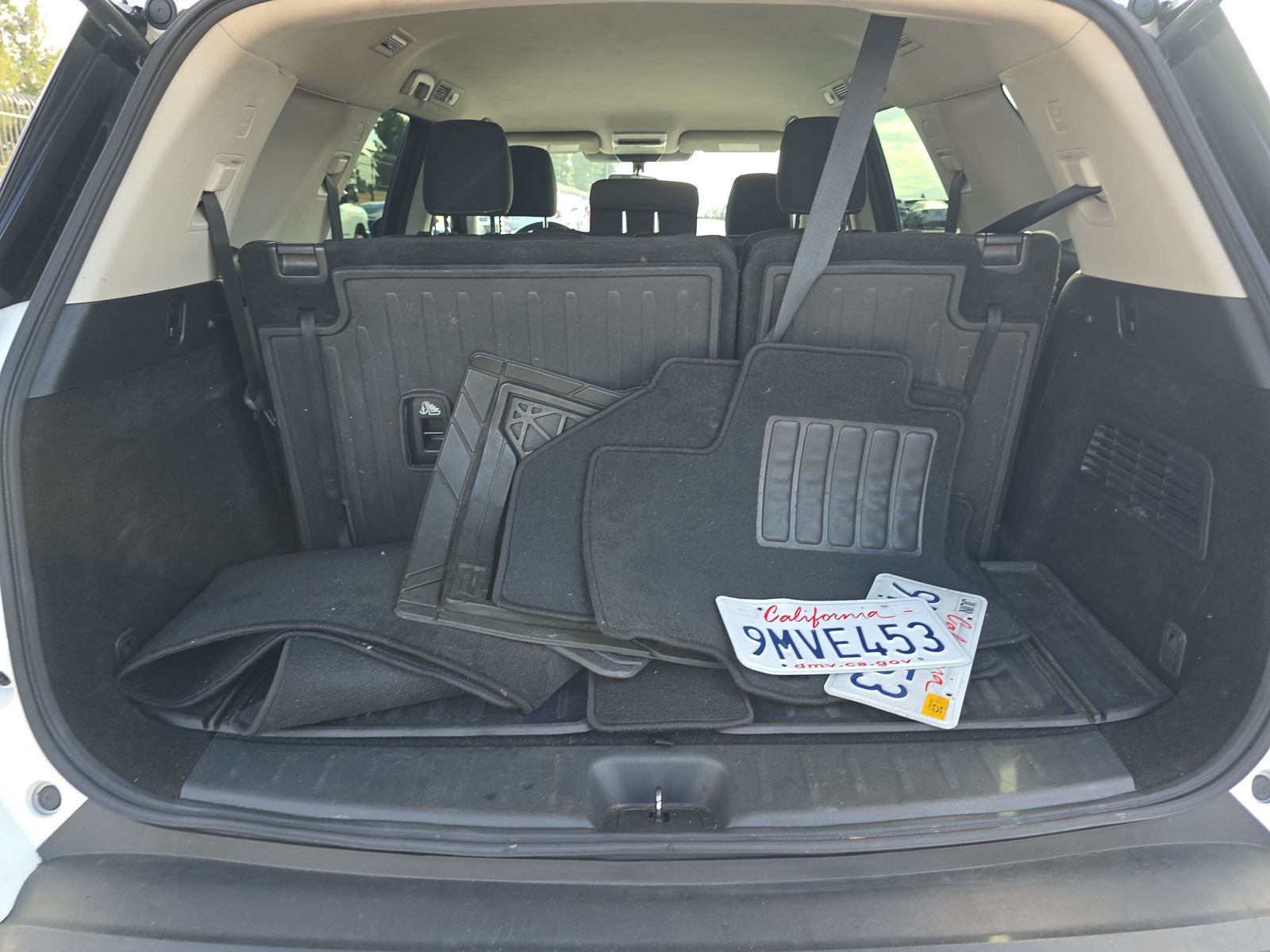 2024 Nissan Pathfinder S FWD