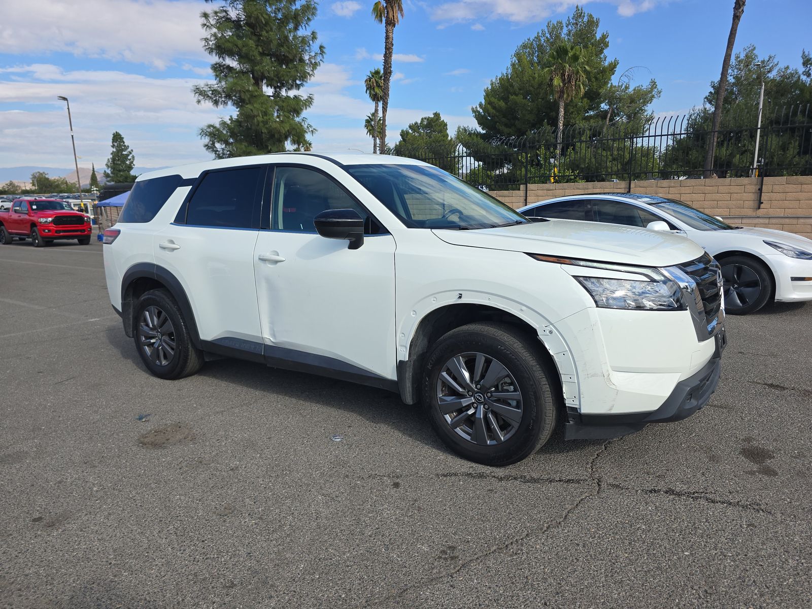 2024 Nissan Pathfinder S FWD