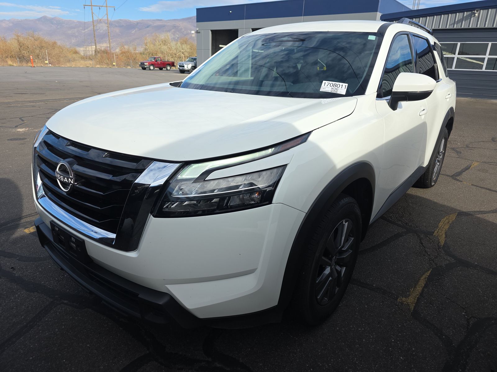 2024 Nissan Pathfinder SV AWD