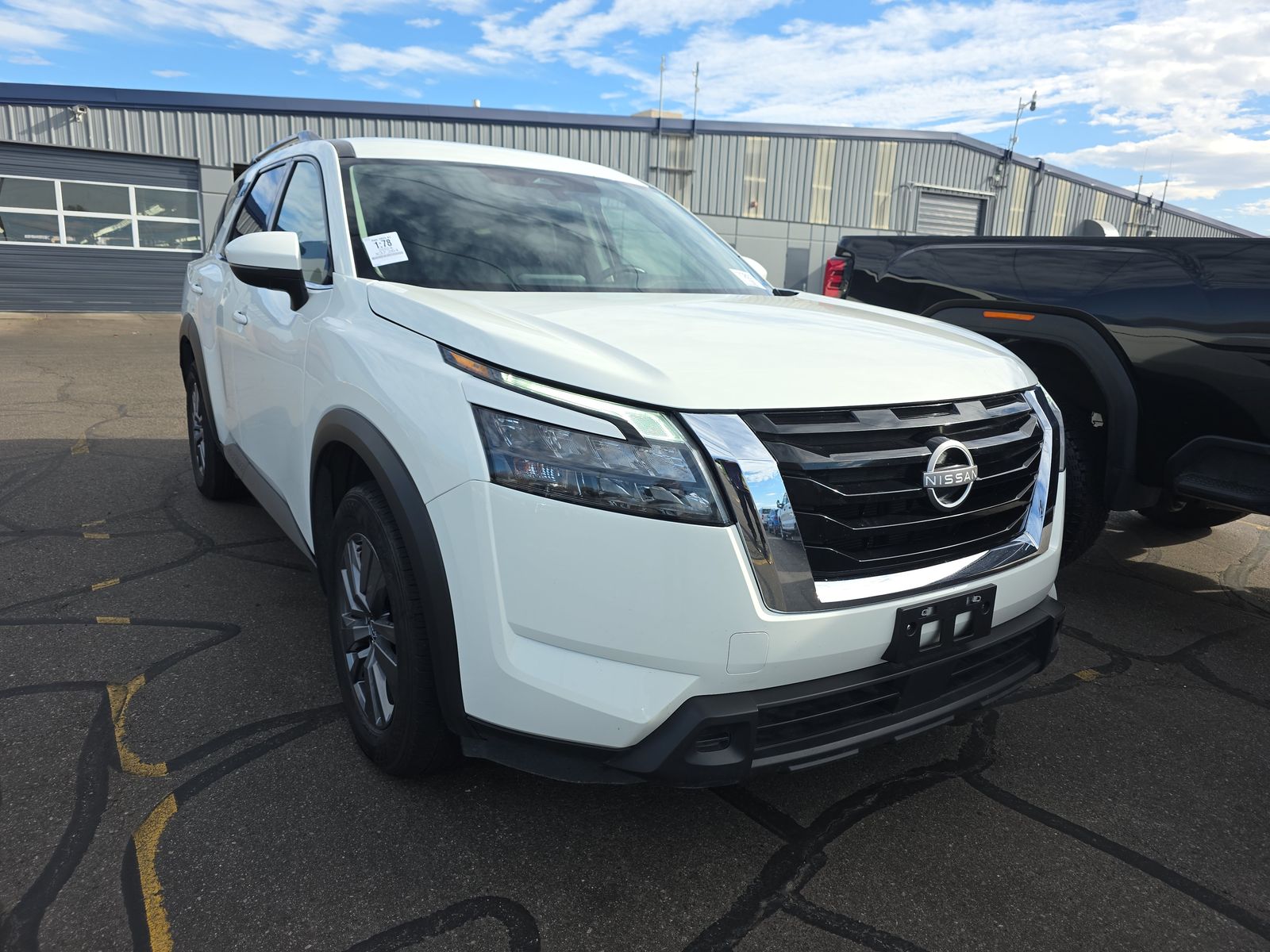 2024 Nissan Pathfinder SV AWD