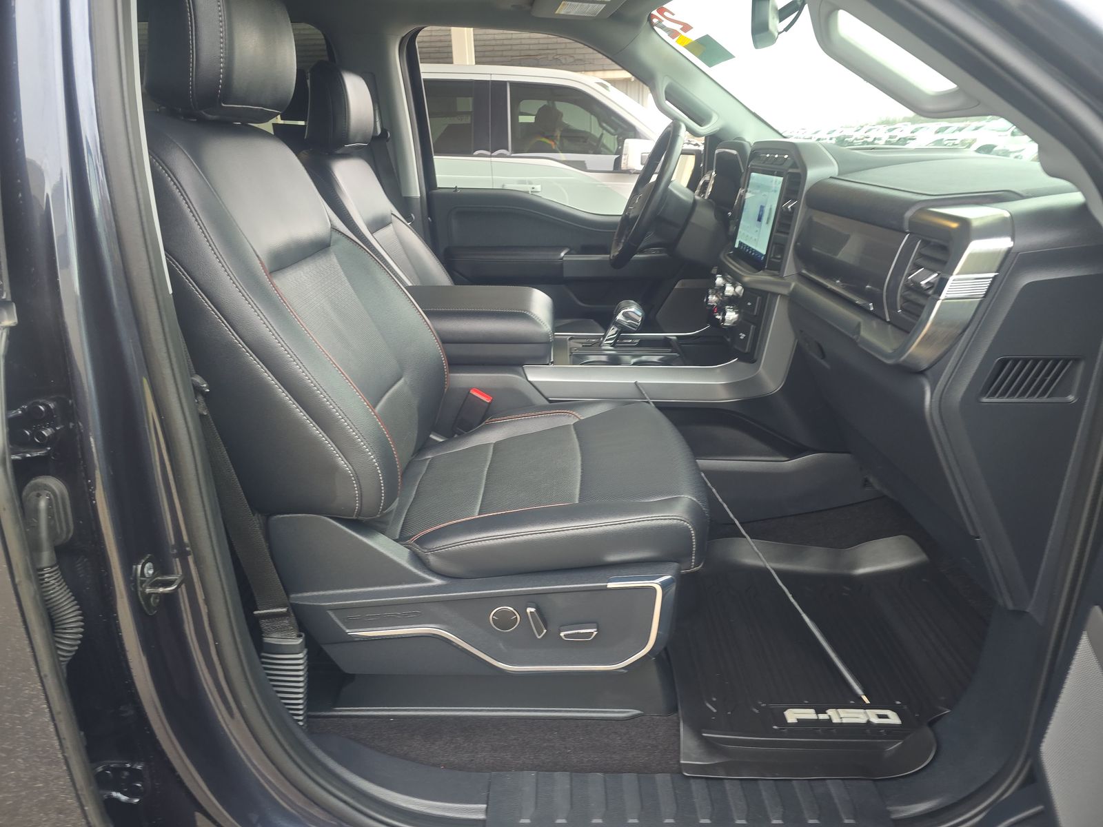 2022 Ford F-150 Hybrid Lariat AWD