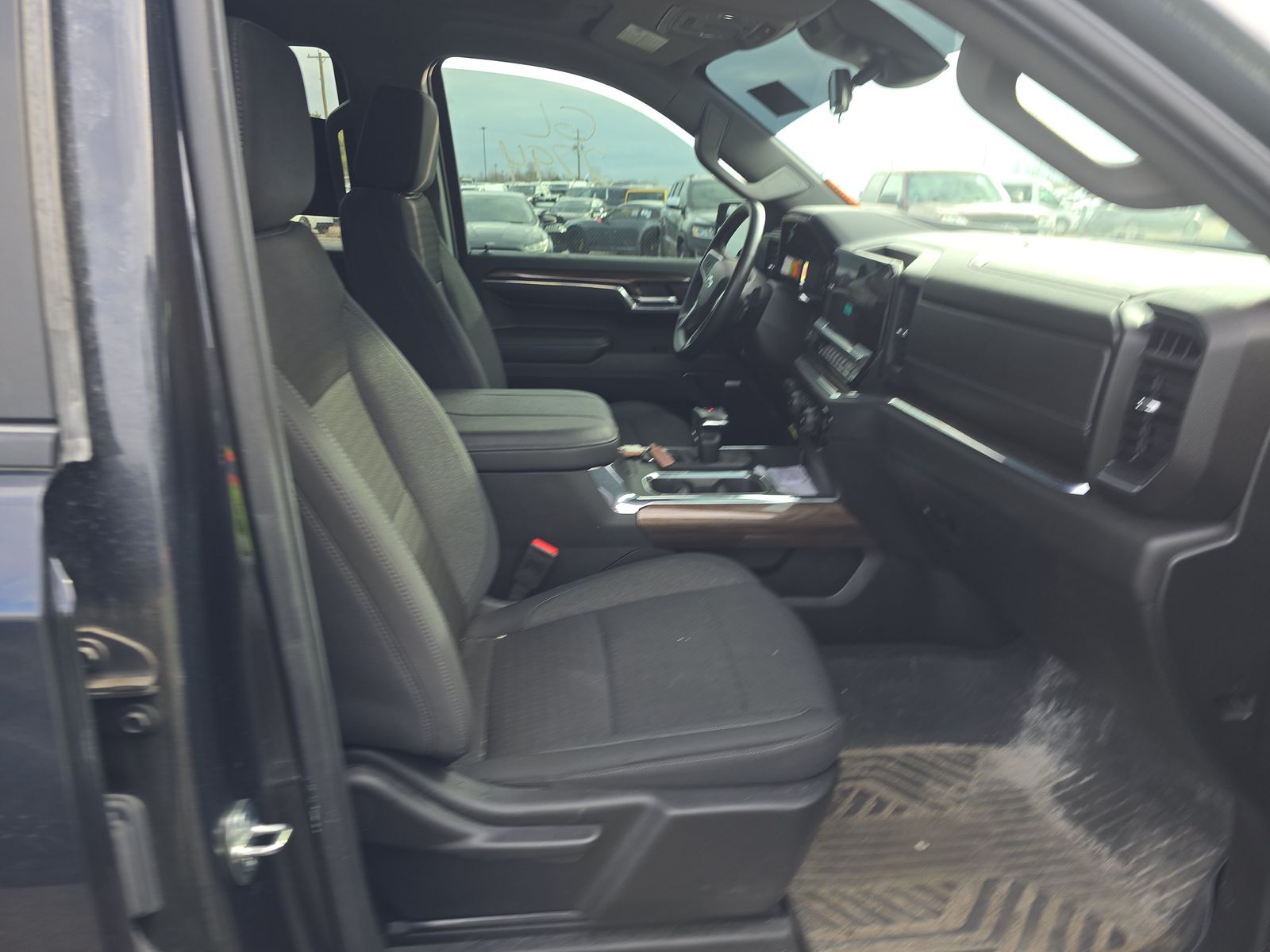 2024 Chevrolet Silverado 1500 RST AWD