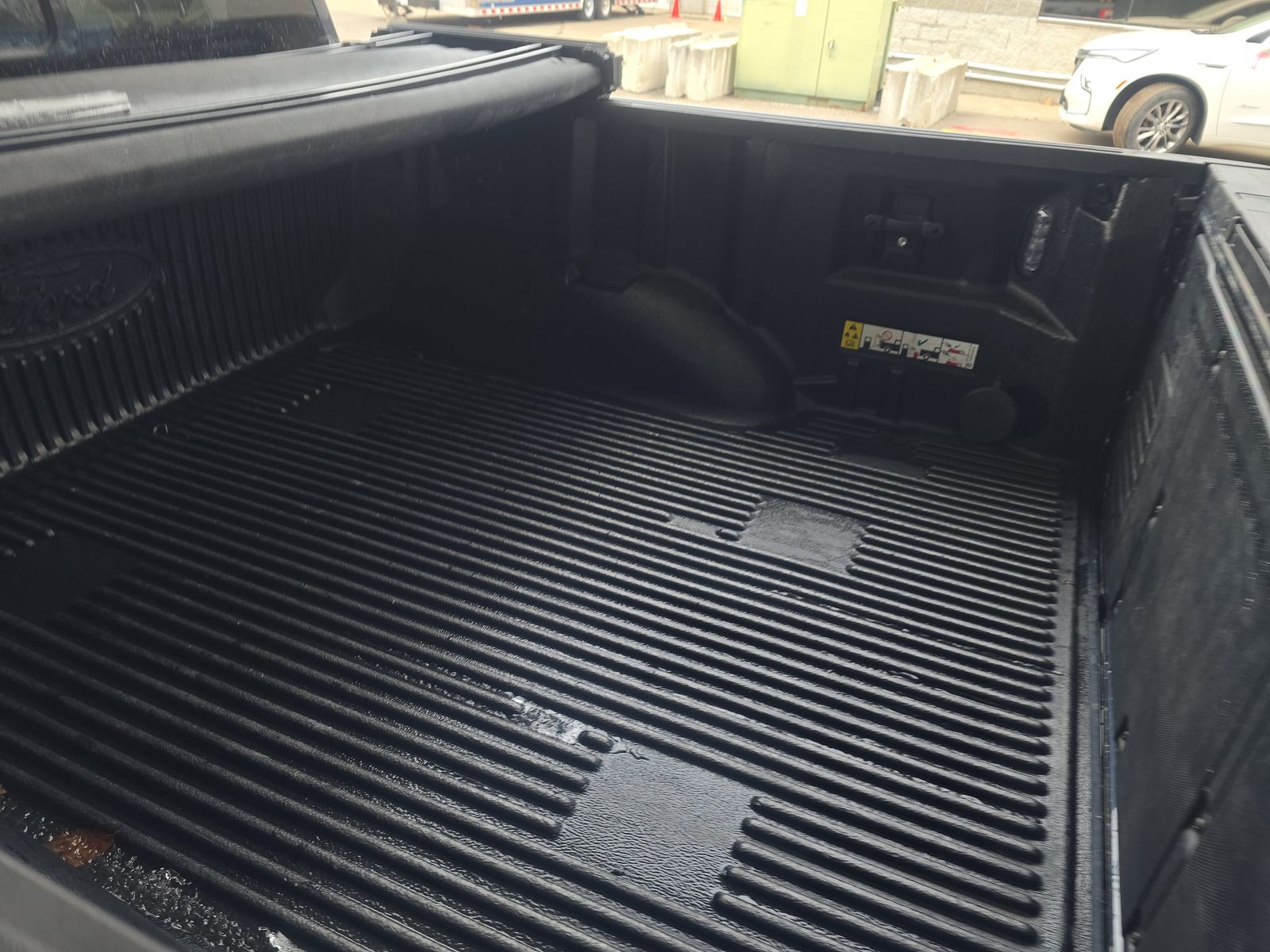 2022 Ford F-150 Hybrid Lariat AWD