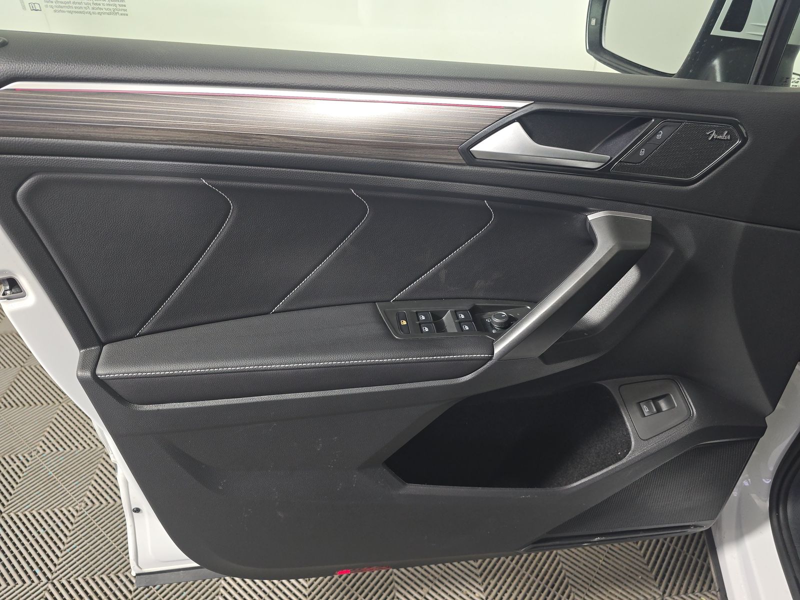 2024 Volkswagen Tiguan 2.0T SEL R-Line AWD