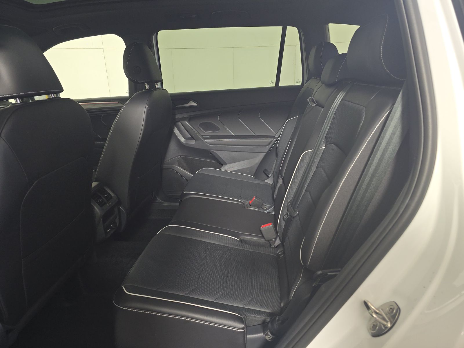 2024 Volkswagen Tiguan 2.0T SEL R-Line AWD