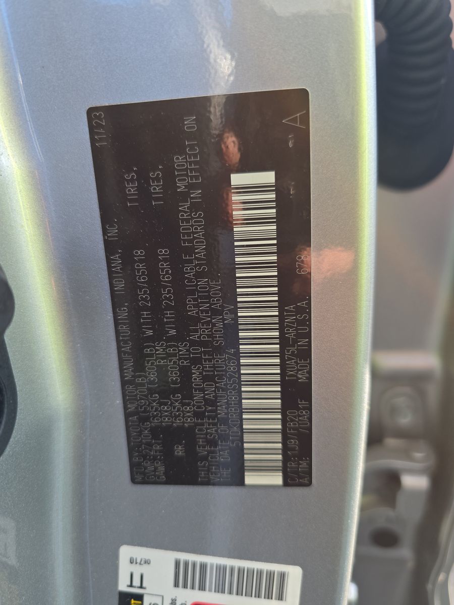 2024 Toyota Highlander LE AWD