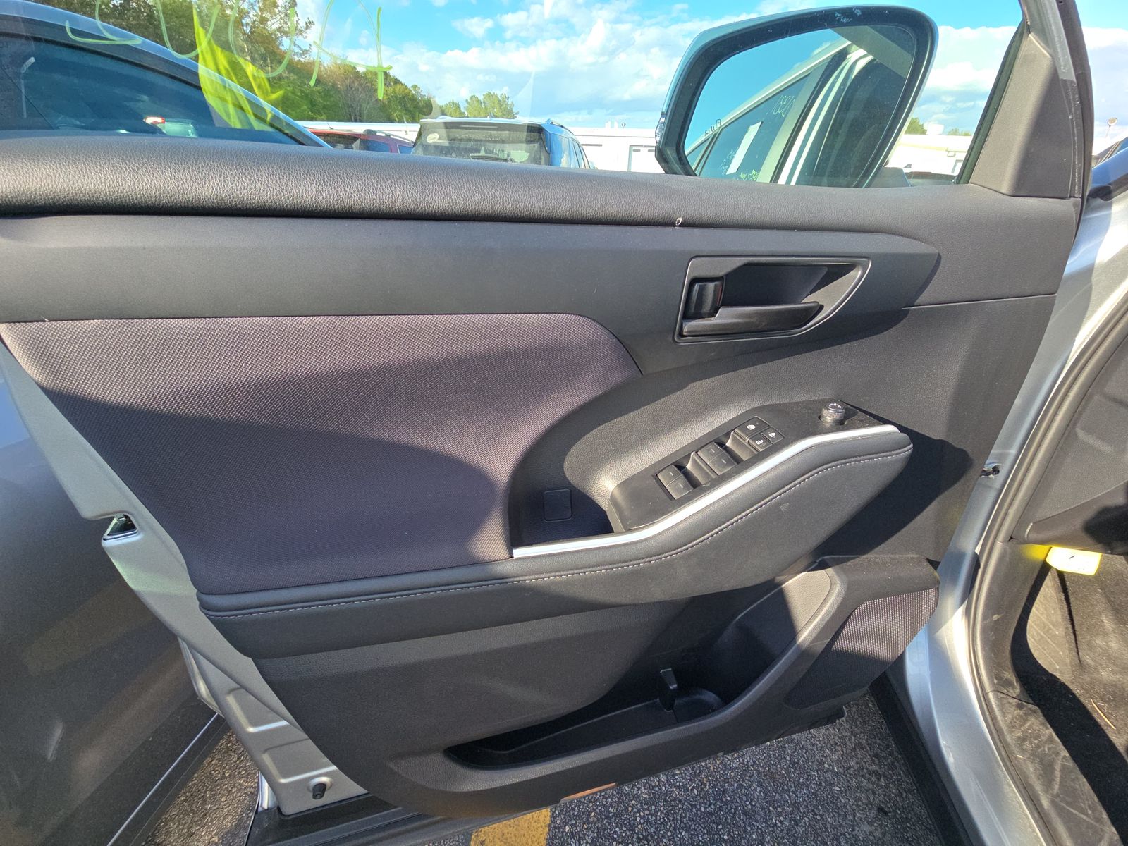 2024 Toyota Highlander LE AWD