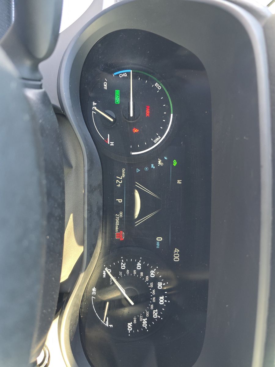 2025 Toyota Sienna LE FWD